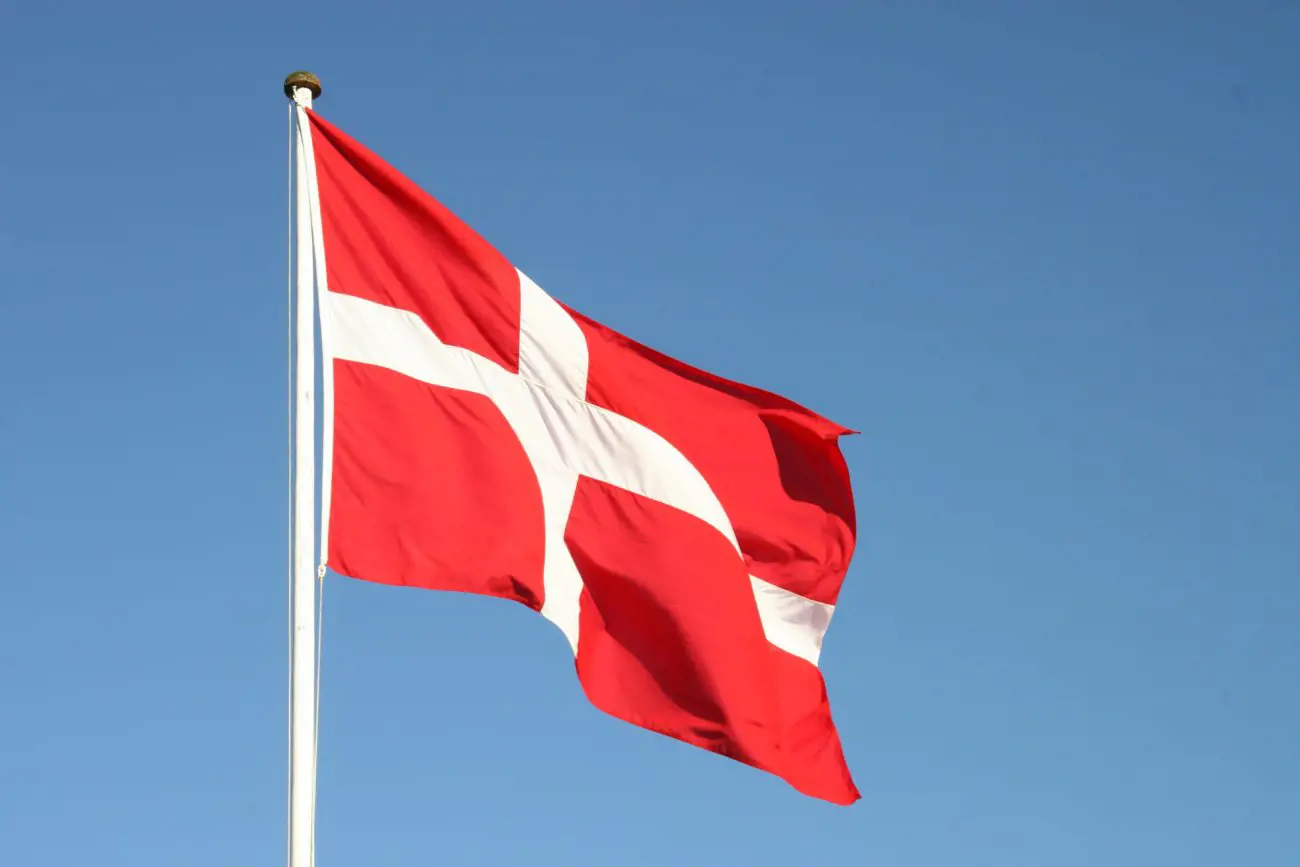 sky-red-flag-denmark-red-flag-danish-900352-pxhere.com11